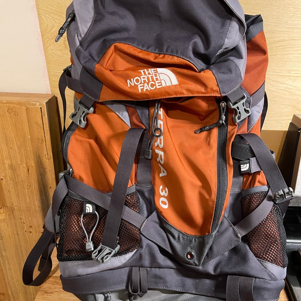 North face terra 30 hiking bag